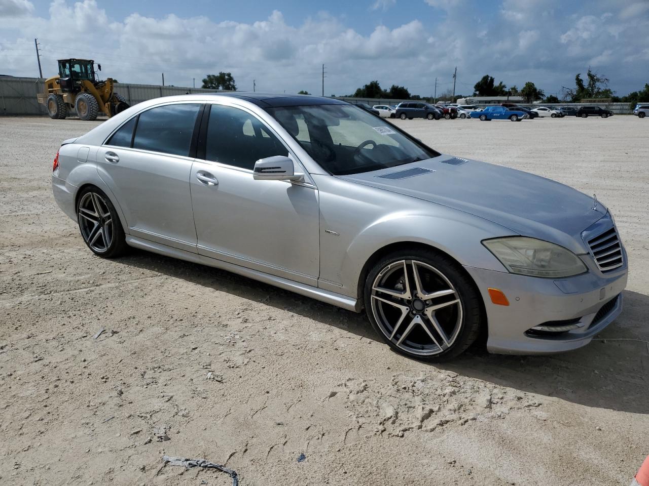 2012 Mercedes-Benz S 550 vin: WDDNG7DB3CA420216