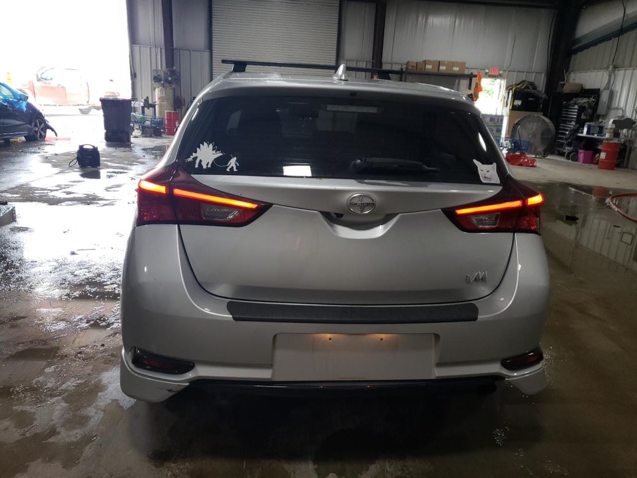 JTNKARJEXGJ510814 2016 Toyota Scion Im