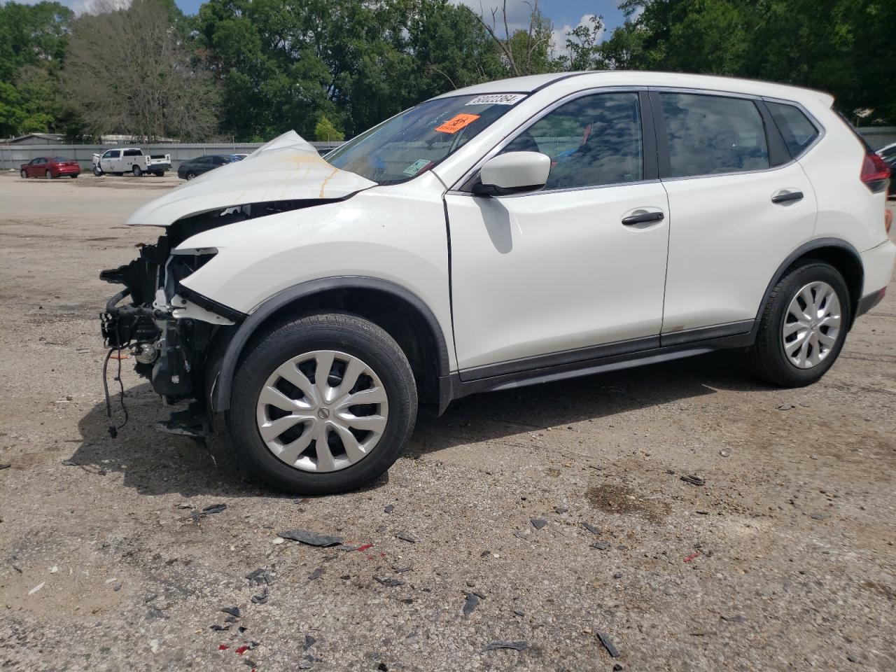 2018 Nissan Rogue S vin: KNMAT2MT6JP573795