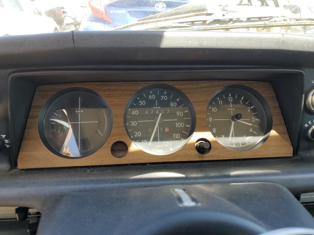 2391705 1976 BMW 2002