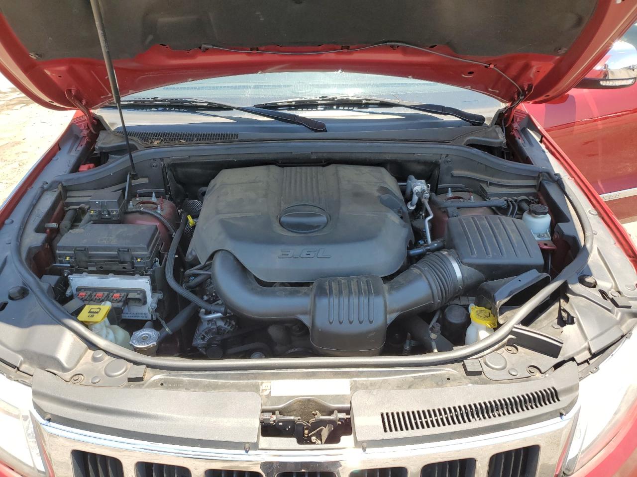 1J4RS5GG9BC674189 2011 Jeep Grand Cherokee Limited