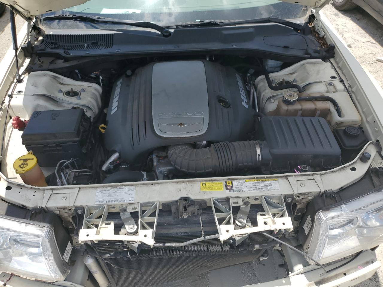 2C3KA63HX8H335983 2008 Chrysler 300C