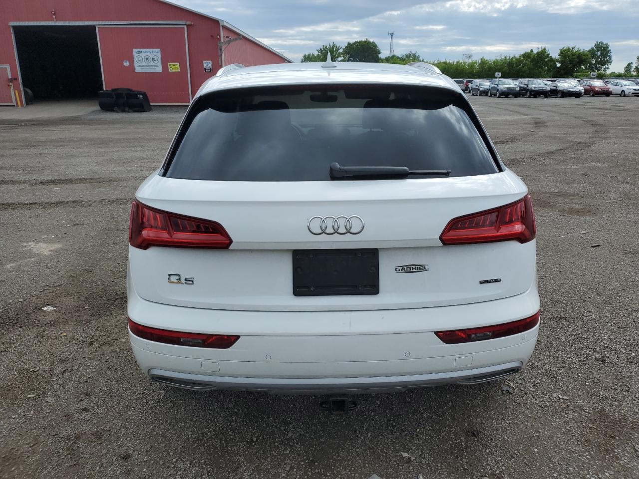 WA1ANAFY7K2051876 2019 Audi Q5 Premium