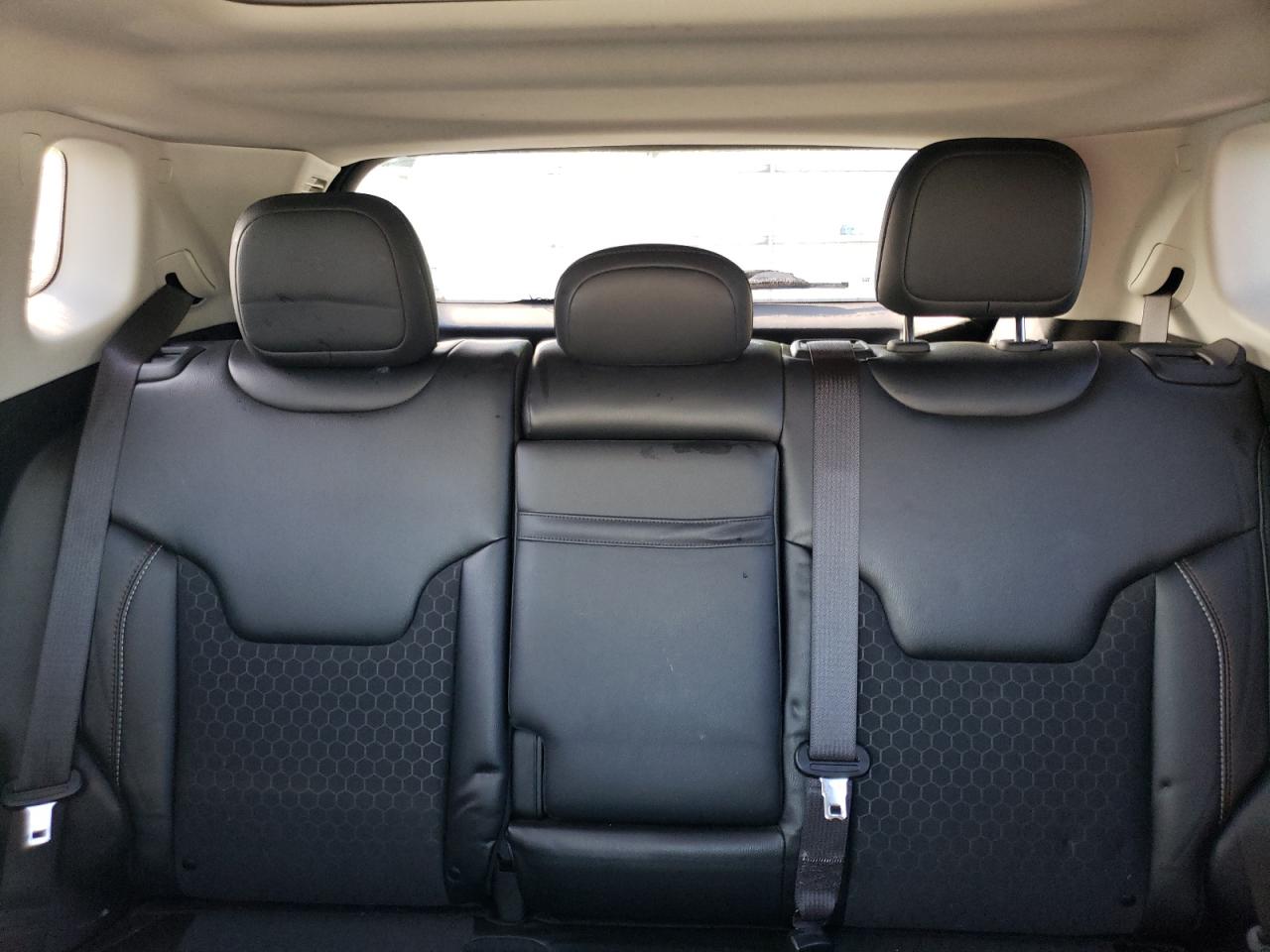 3C4NJDBBXKT679256 2019 Jeep Compass Latitude