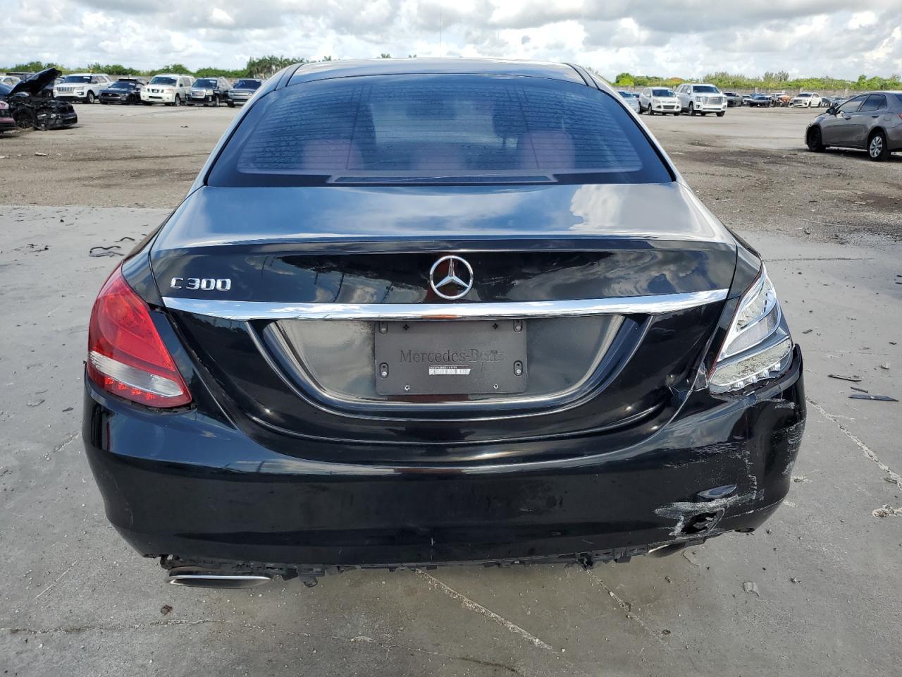 55SWF4JB8GU101099 2016 Mercedes-Benz C 300