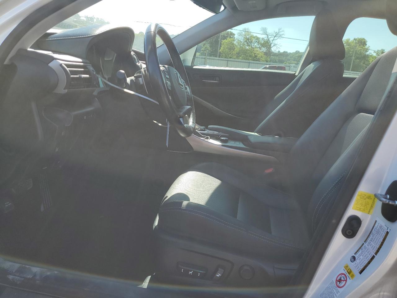 JTHCM1D22H5018113 2017 Lexus Is 300