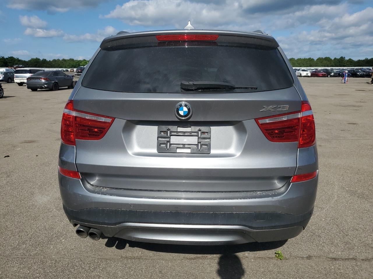 2015 BMW X3 xDrive28I vin: 5UXWX9C54F0D51294