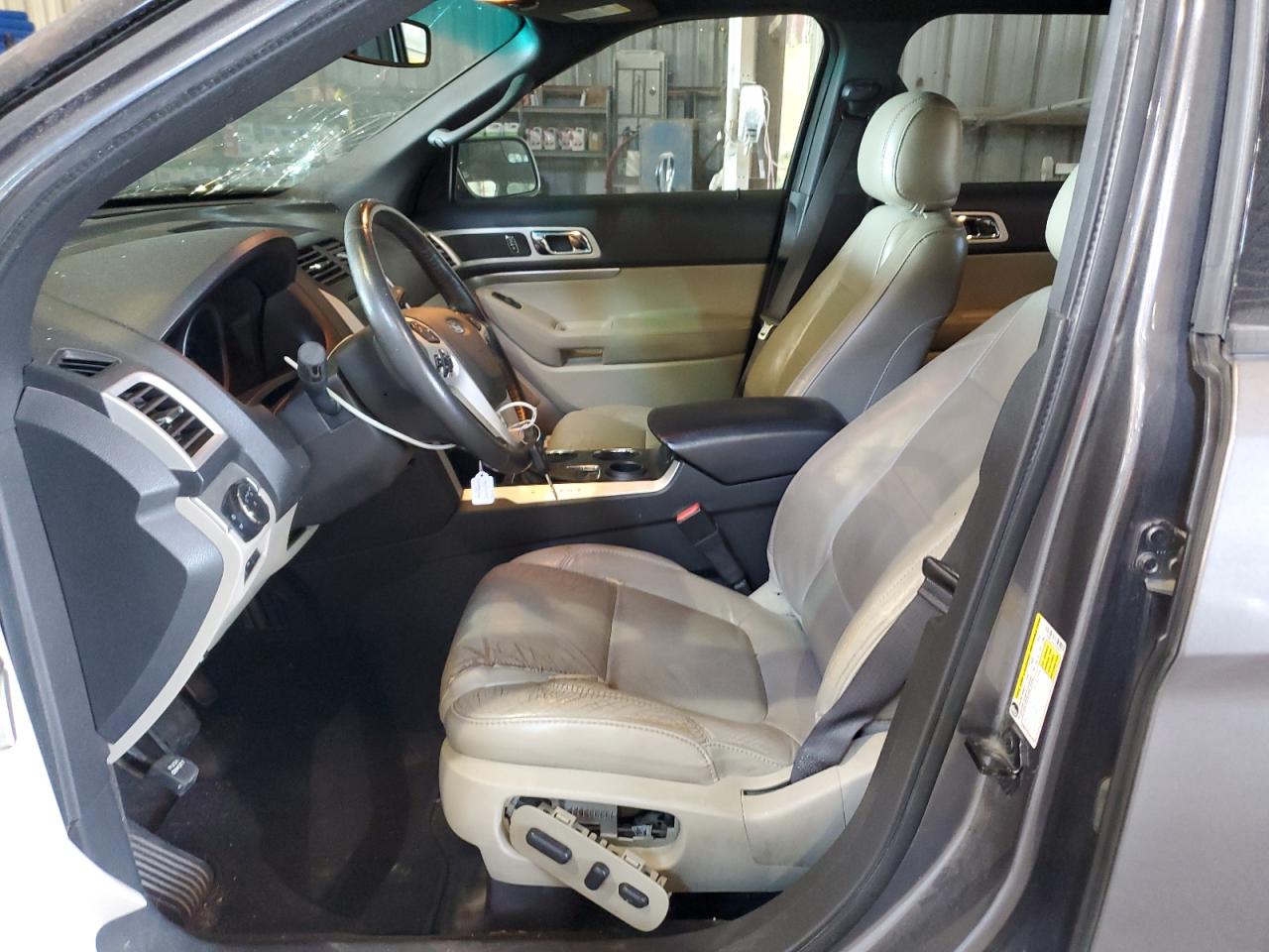 1FMHK7D83CGA98843 2012 Ford Explorer Xlt