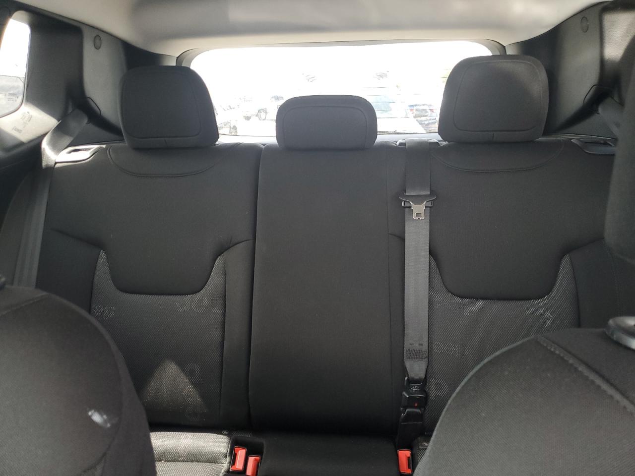 ZACCJBBT3GPC62743 2016 Jeep Renegade Latitude