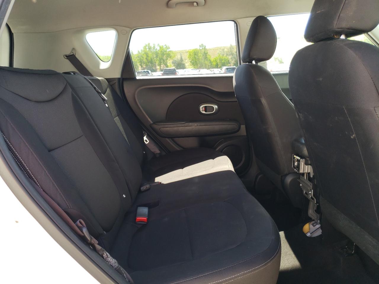 KNDJN2A22G7348465 2016 Kia Soul