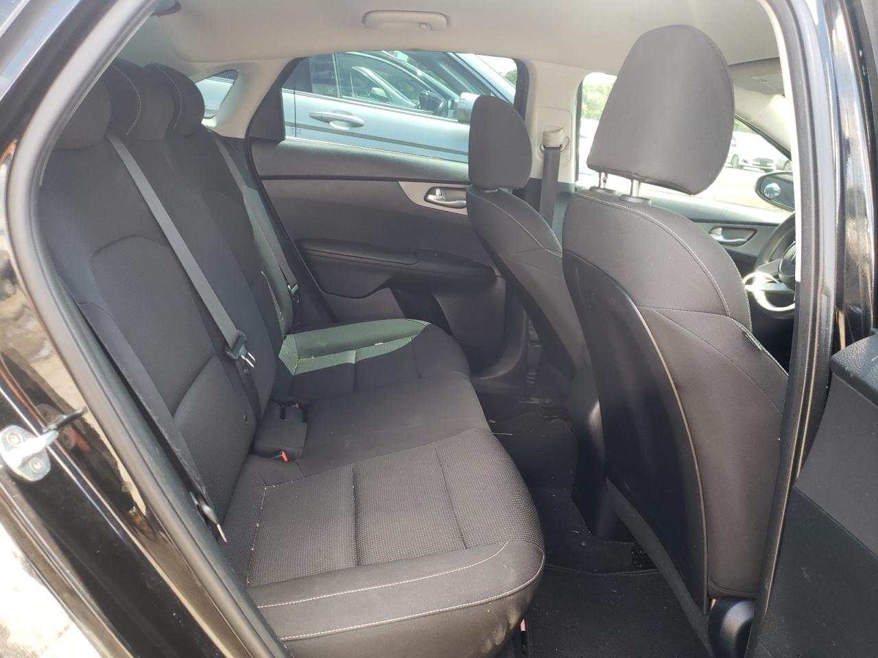 3KPF24AD7KE045508 2019 Kia Forte Fe