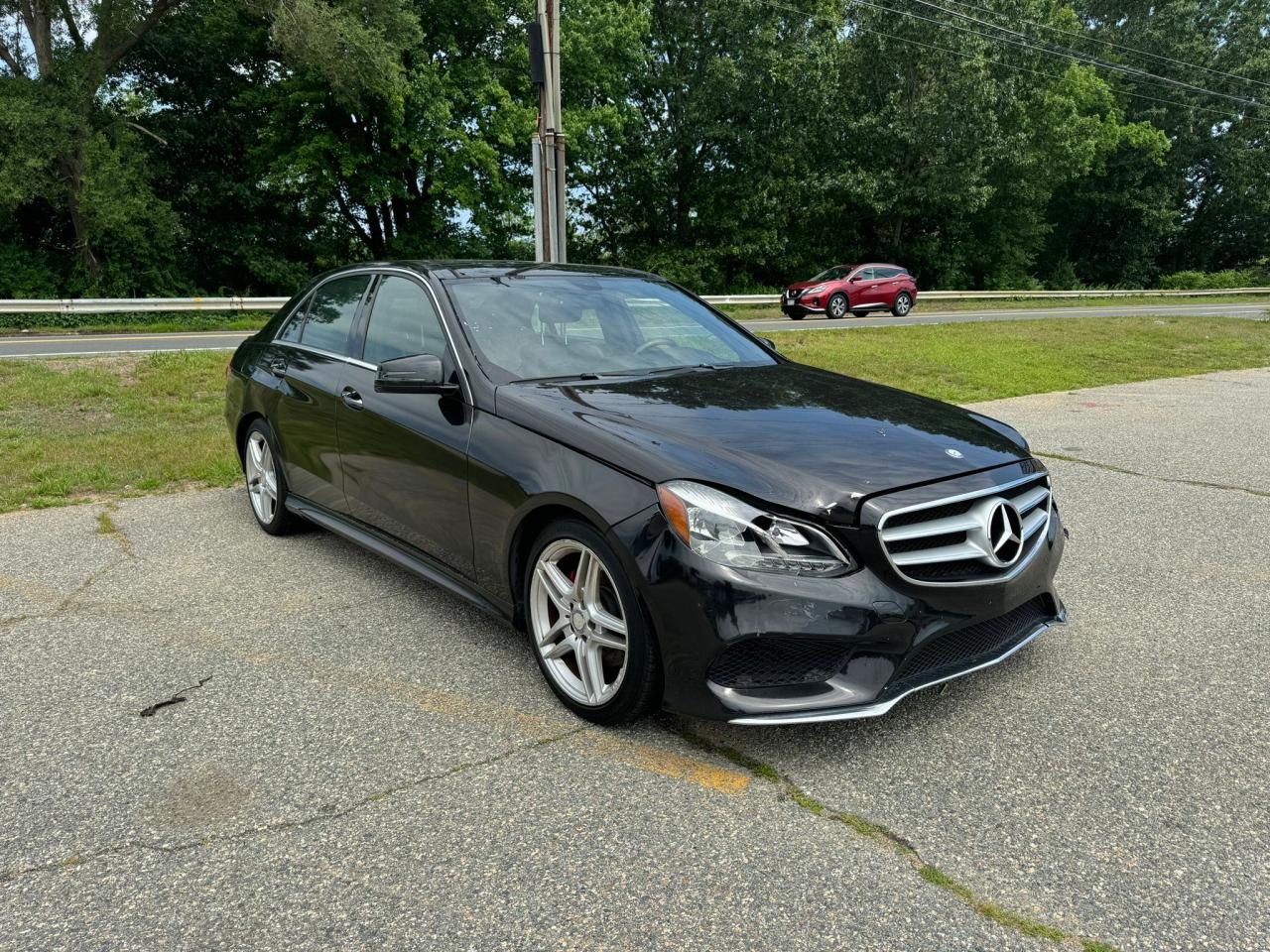 2014 Mercedes-Benz E 350 4Matic vin: WDDHF8JB1EB053968