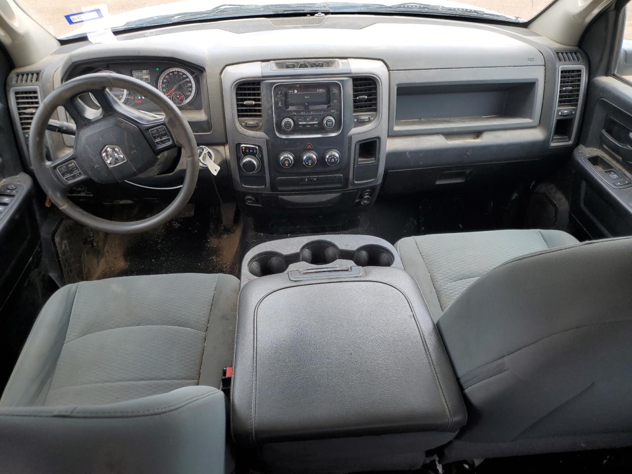 1C6RR6FG2KS628581 2019 Ram 1500 Classic Tradesman