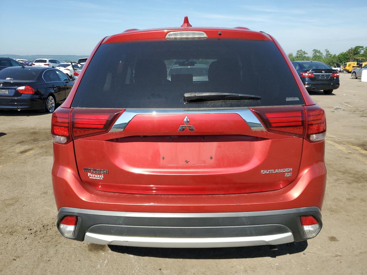 JA4AZ3A36HZ009291 2017 Mitsubishi Outlander Se