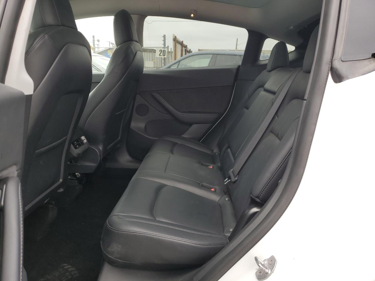 5YJYGDEE3MF090228 2021 Tesla Model Y