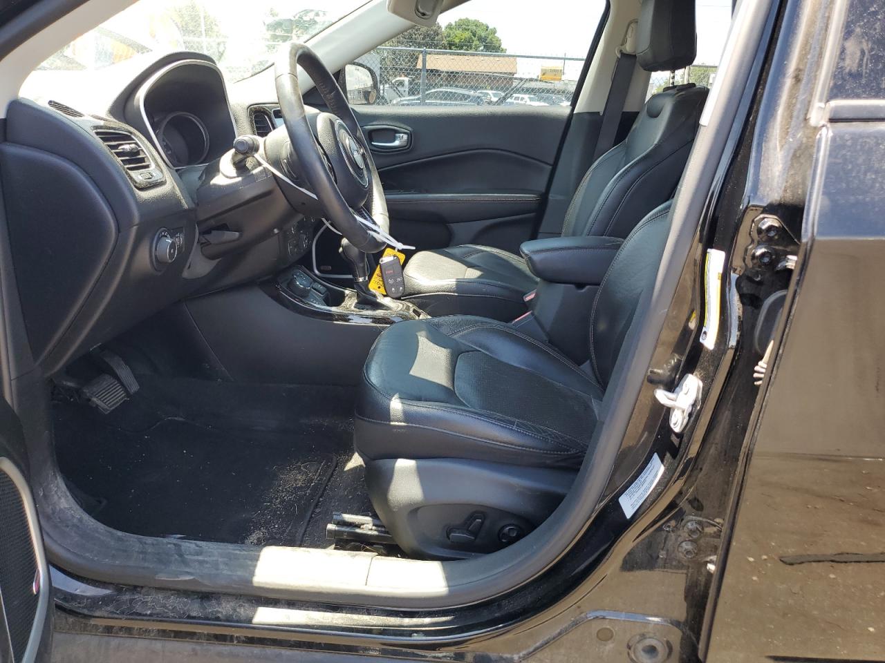 3C4NJDCBXHT639735 2017 Jeep Compass Limited