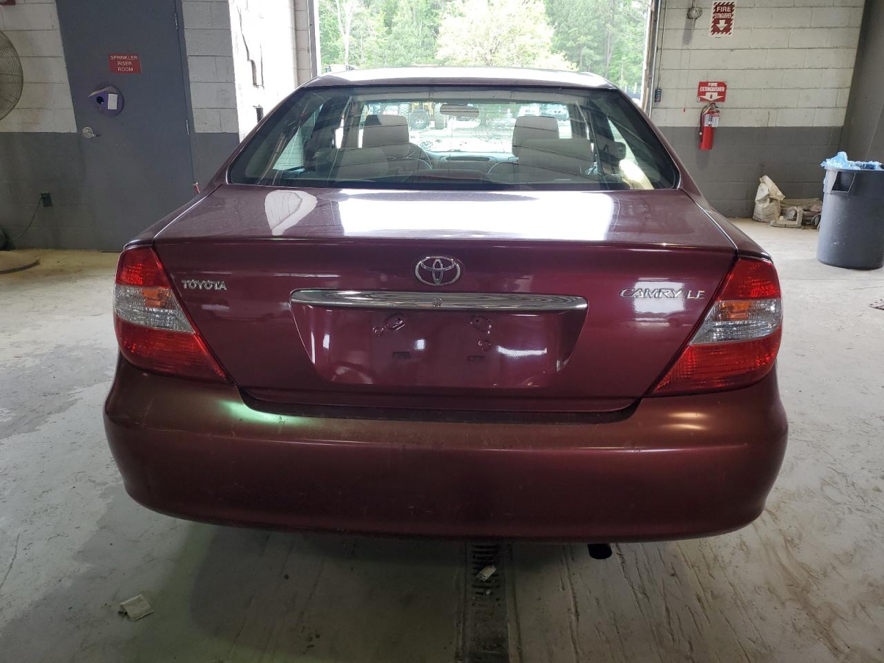 4T1BE32K22U590350 2002 Toyota Camry Le