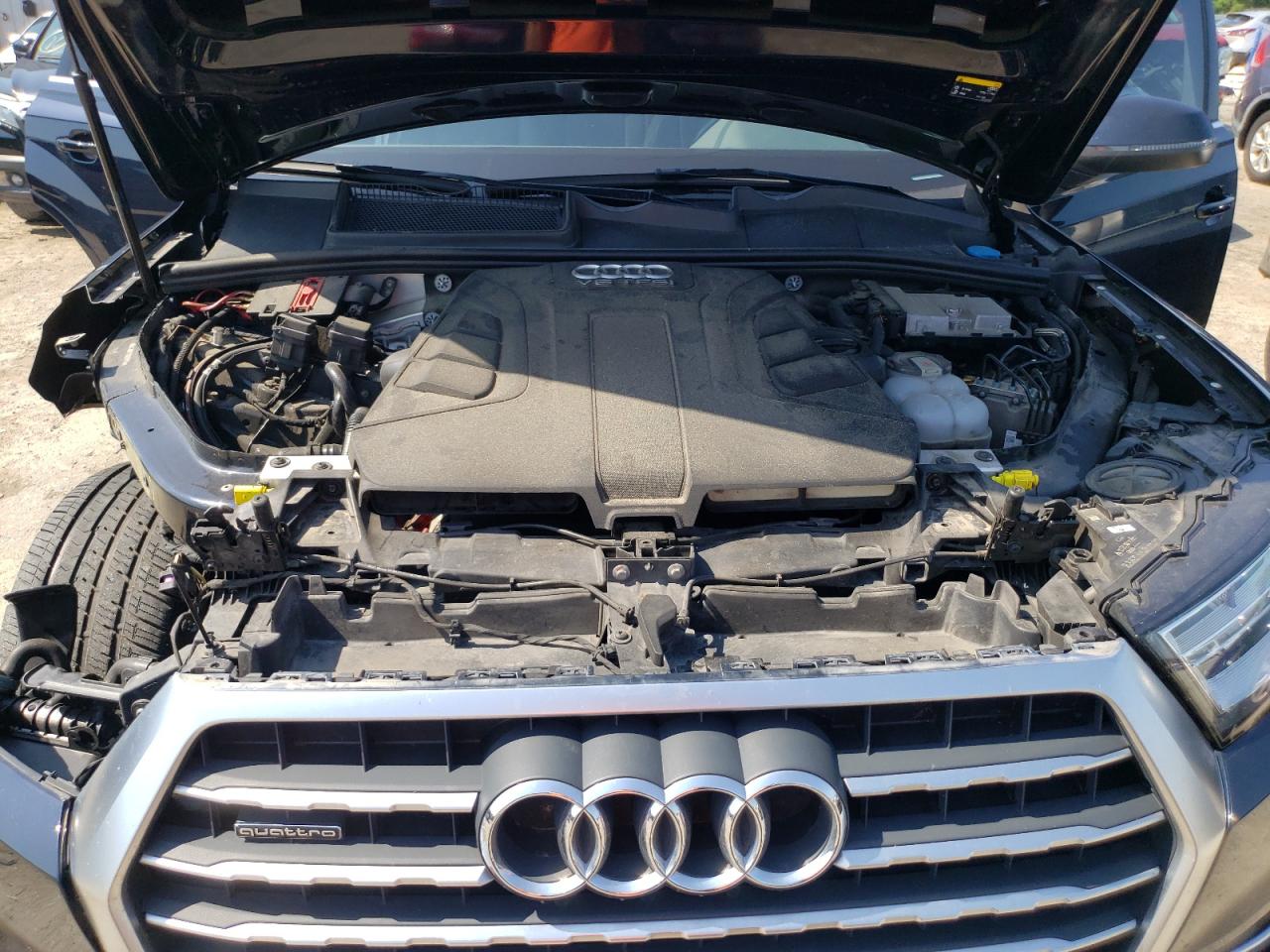 WA1LAAF70HD058662 2017 Audi Q7 Premium Plus