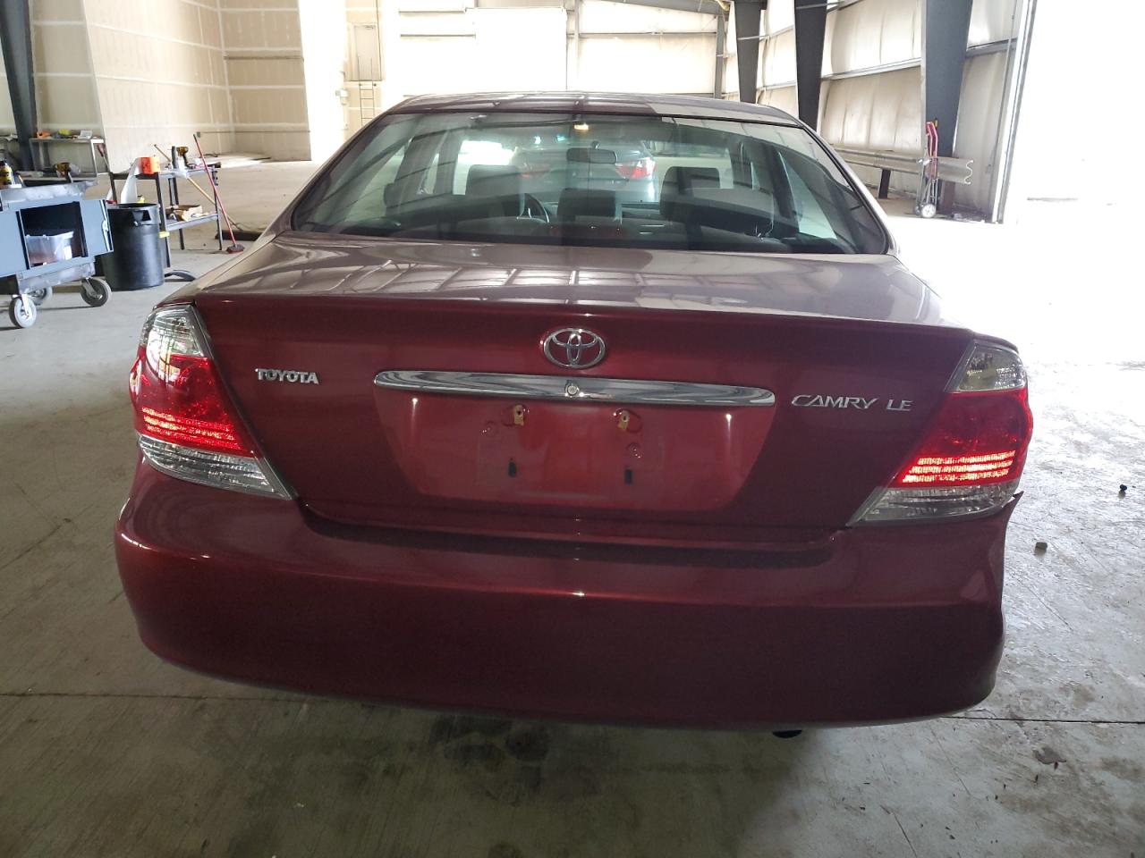 JTDBE32K953026306 2005 Toyota Camry Le