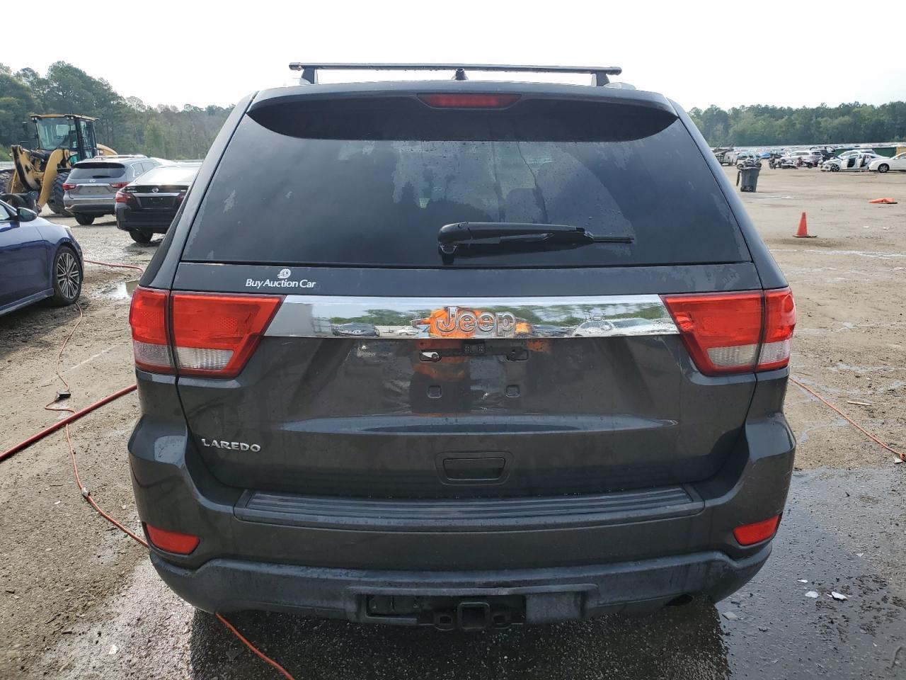 1J4RS4GG5BC541326 2011 Jeep Grand Cherokee Laredo