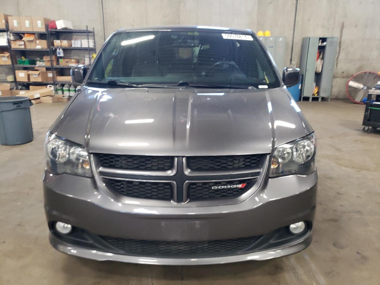 2C4RDGCG1HR612383 2017 Dodge Grand Caravan Sxt