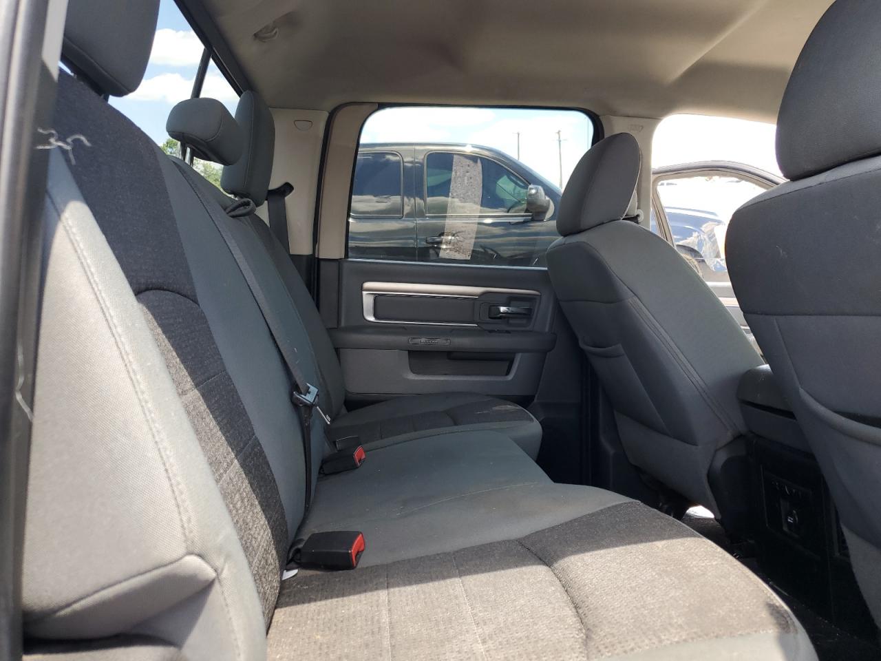 1C6RR7LG4ES306166 2014 Ram 1500 Slt