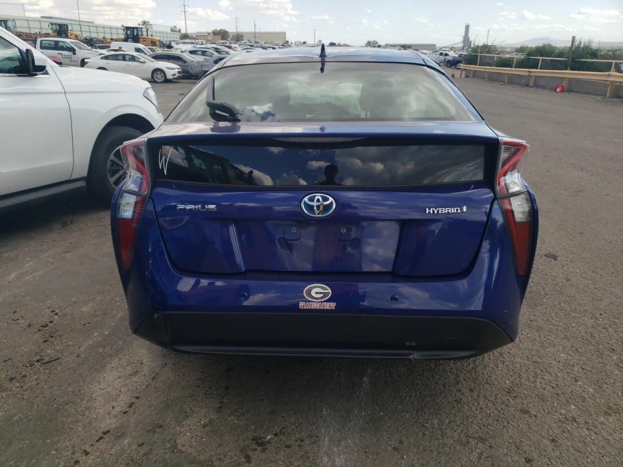 JTDKBRFU9J3065172 2018 Toyota Prius