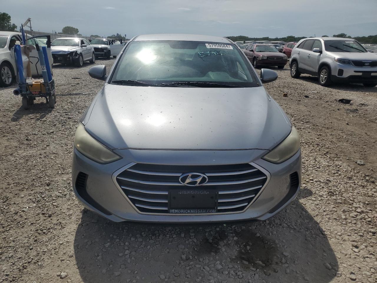 2017 Hyundai Elantra Se vin: 5NPD74LF9HH099971