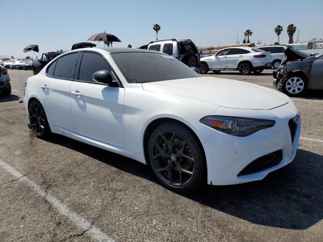 VIN ZARFAMAN9K7621293 2019 Alfa Romeo Giulia no.4