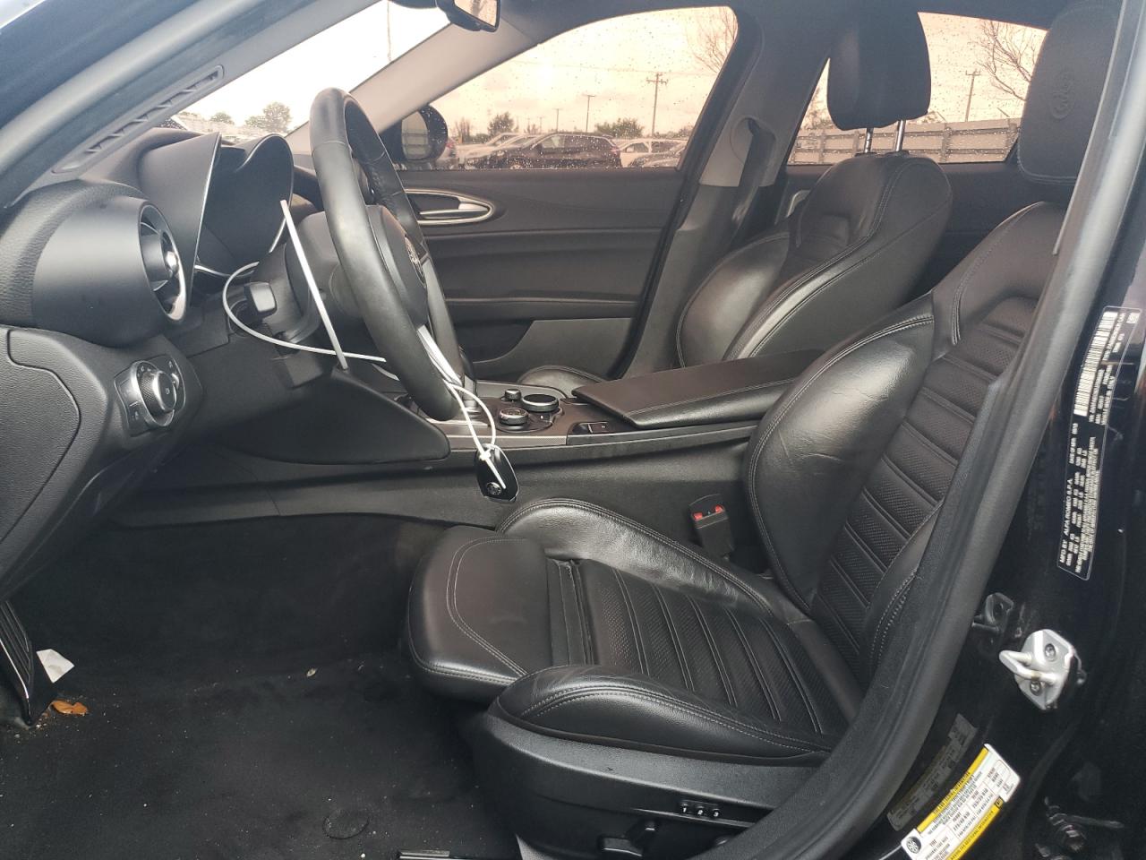 ZARFAECN7J7596962 2018 Alfa Romeo Giulia Ti