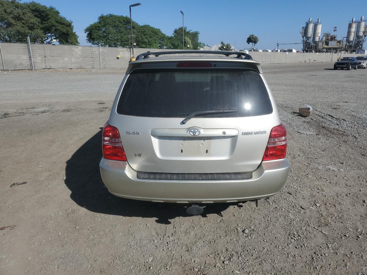 JTEGF21A030084174 2003 Toyota Highlander Limited