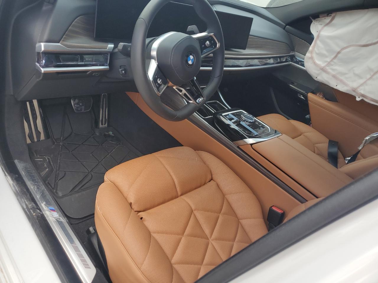 WBA23EH07PCN11051 2023 BMW 740 I