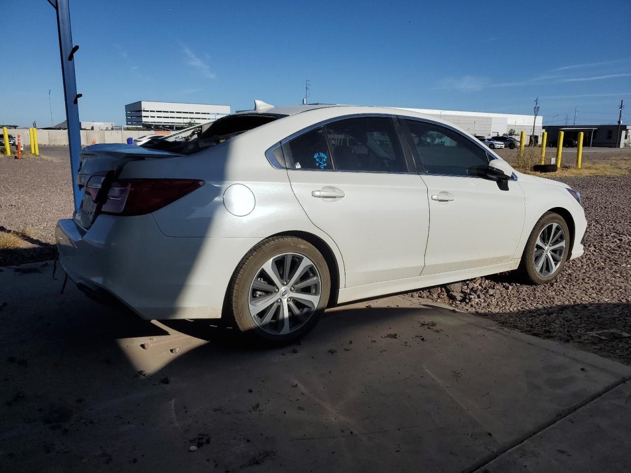 4S3BNAN66J3035798 2018 Subaru Legacy 2.5I Limited