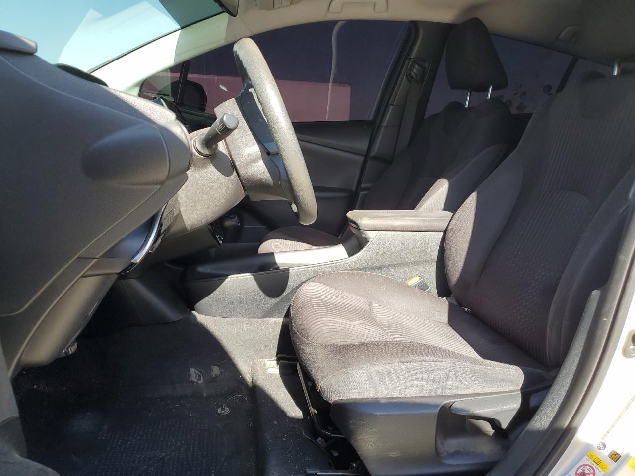 JTDKBRFU9J3581953 2018 Toyota Prius