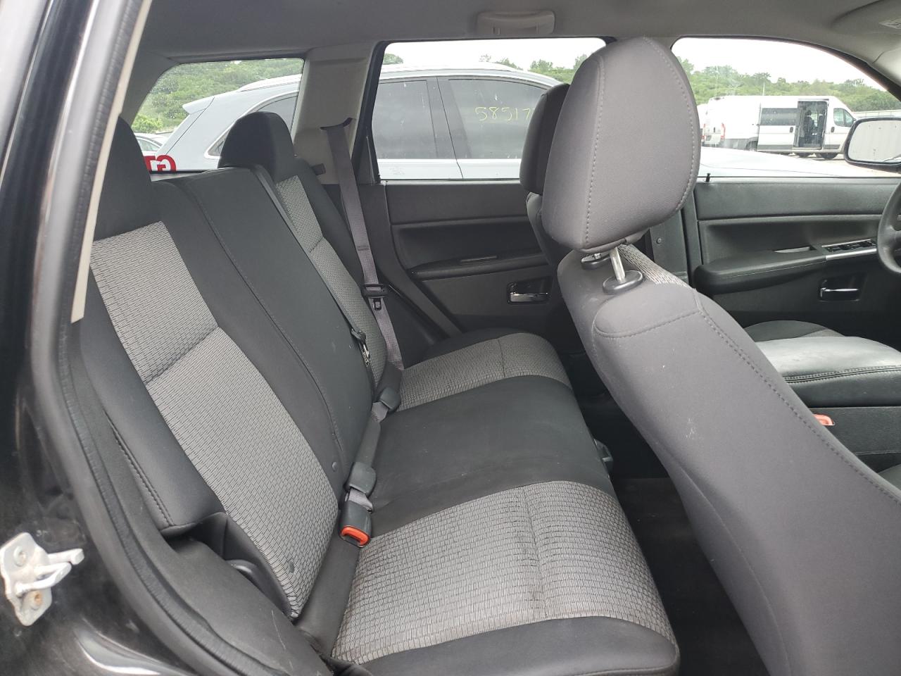 1J8GR48K69C529670 2009 Jeep Grand Cherokee Laredo