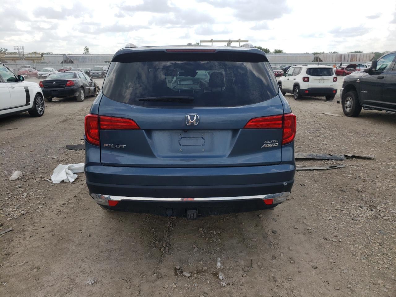 Lot #2809337989 2017 HONDA PILOT ELIT