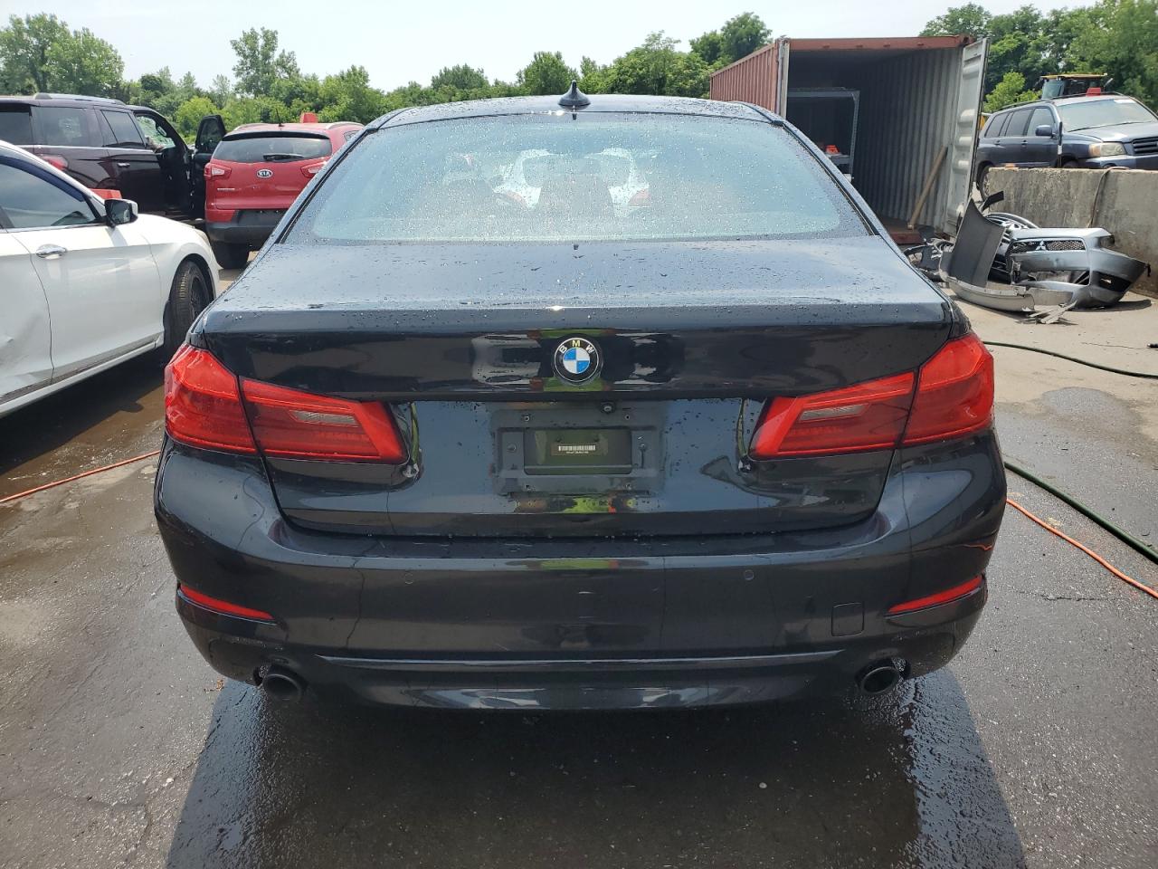 WBAJA7C59JWA71486 2018 BMW 530 Xi