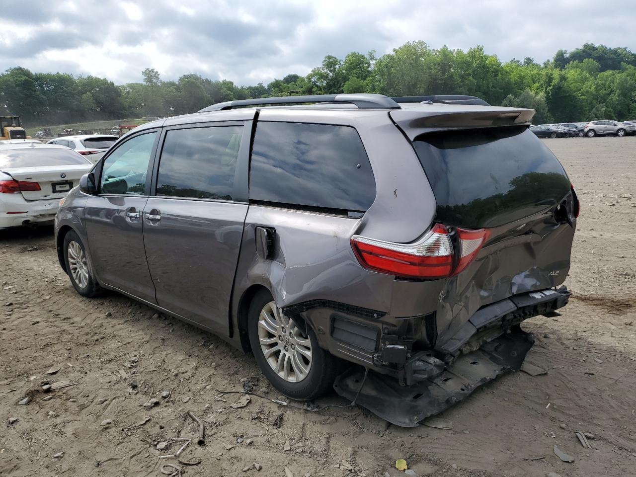 5TDYK3DC9FS655315 2015 Toyota Sienna Xle