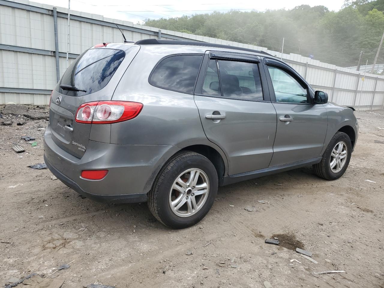 5XYZGDAB3BG065609 2011 Hyundai Santa Fe Gls