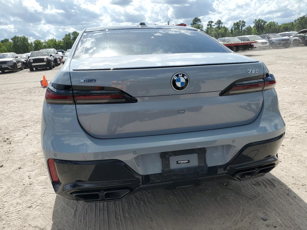 WBA33EJ02PCM31462 2023 BMW 760 Xi