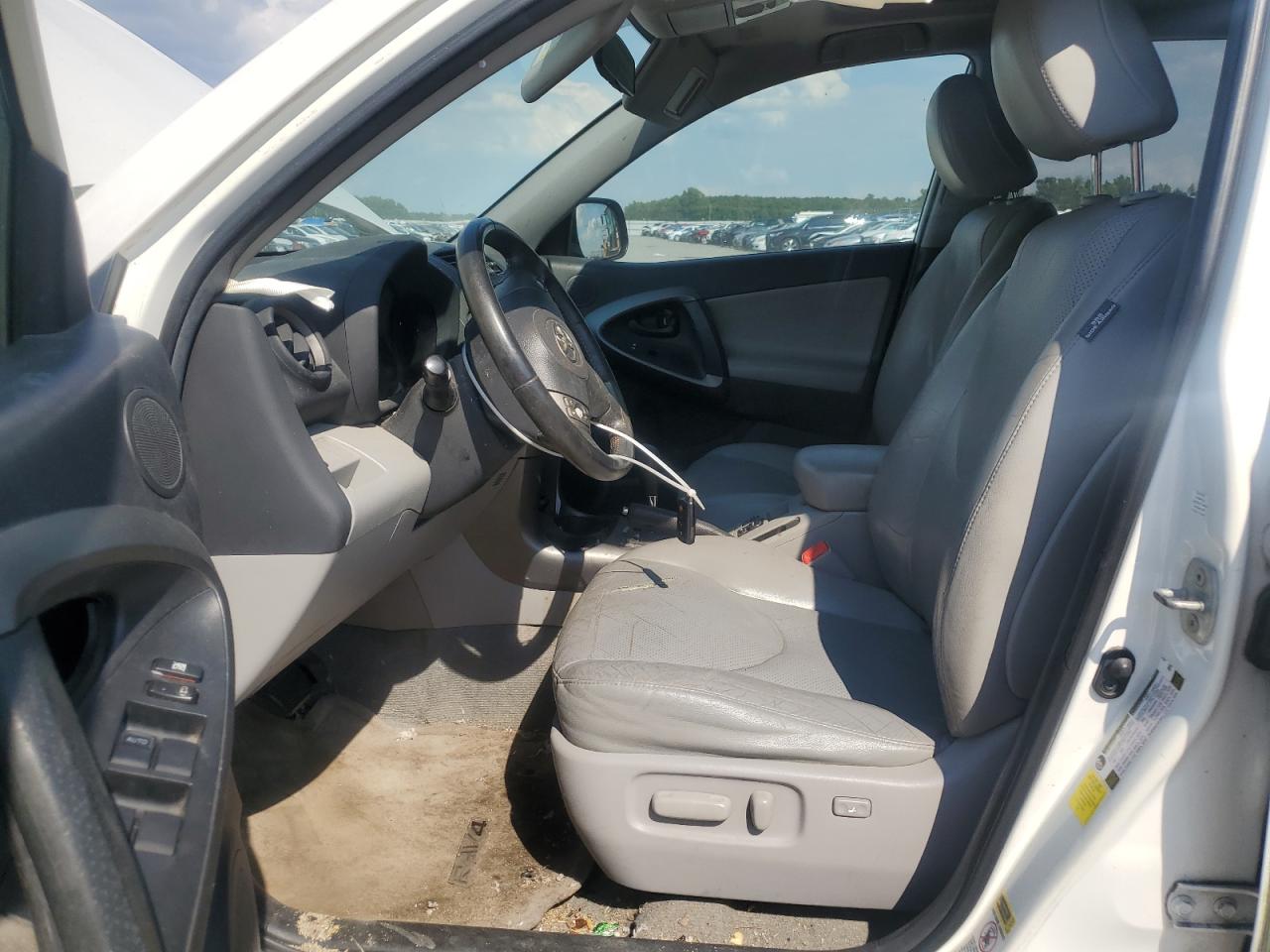 2T3YF4DV8BW103471 2011 Toyota Rav4 Limited