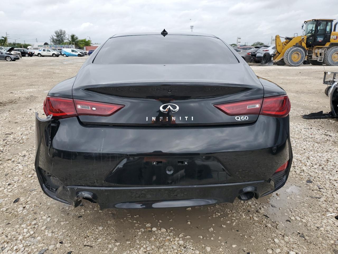 JN1EV7EK7HM364479 2017 Infiniti Q60 Premium