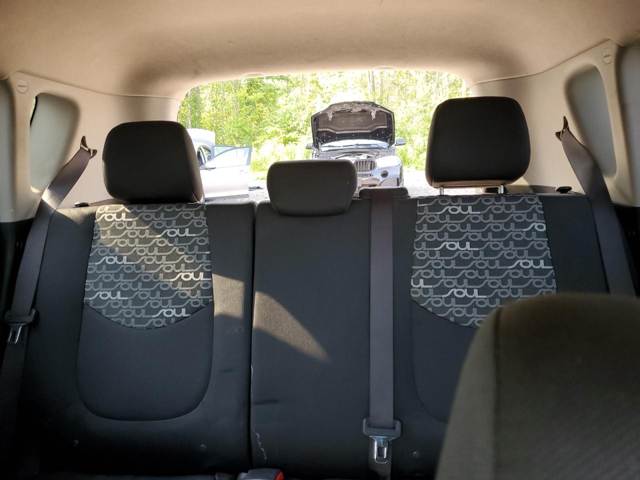 KNDJT2A22B7349789 2011 Kia Soul +