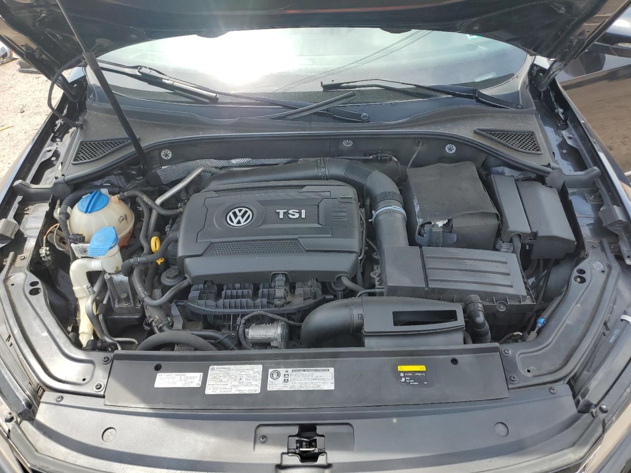 1VWBT7A32HC055509 2017 Volkswagen Passat Se