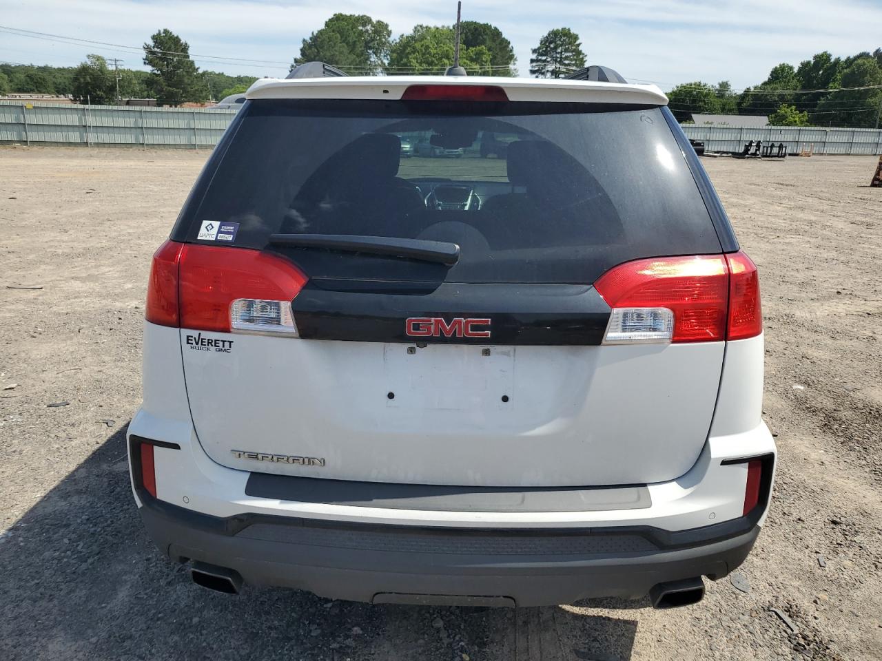2GKFLPE31H6186779 2017 GMC Terrain Slt