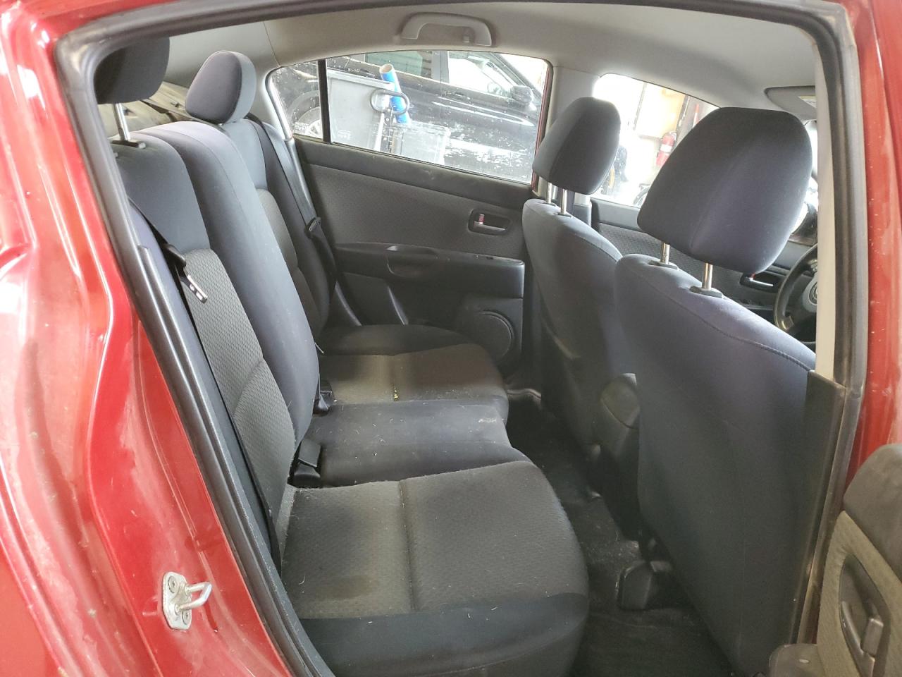 JM1BK12F851295067 2005 Mazda 3 I