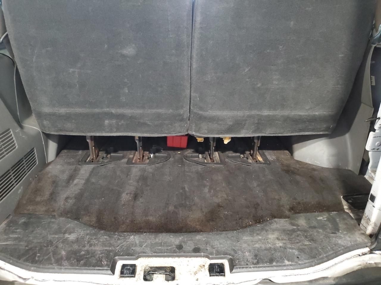 1GAZGRDG7A1104729 2010 Chevrolet Express G2500 Lt