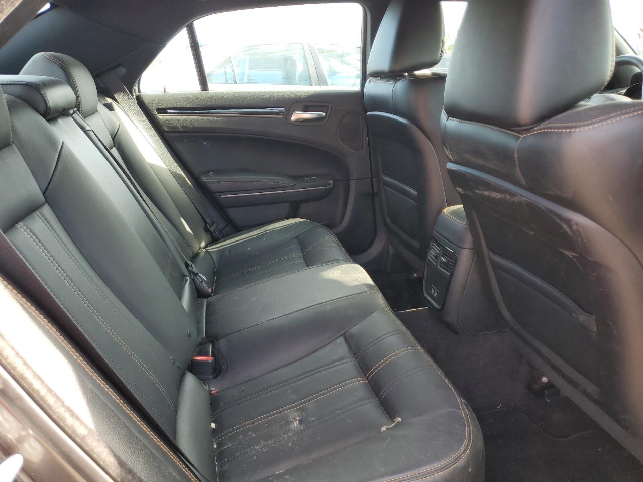 2C3CCAGG2GH296114 2016 Chrysler 300 S