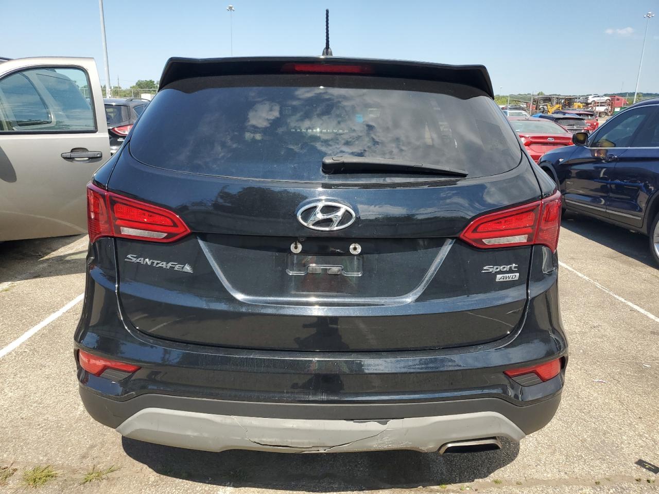 2018 Hyundai Santa Fe Sport vin: 5XYZTDLB3JG567298