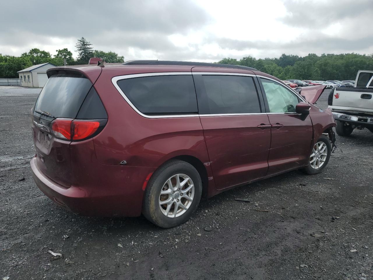 2C4RC1DG4LR176264 2020 Chrysler Voyager Lxi